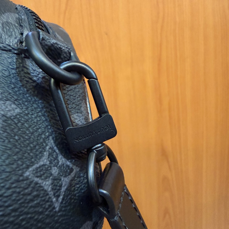 LV 黑灰原花黑釦Trocadero斜背相機包M14253-3