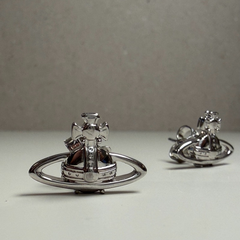 Vivienne Westwood🪐基本款 經典土星 日常耳環Suzie-2