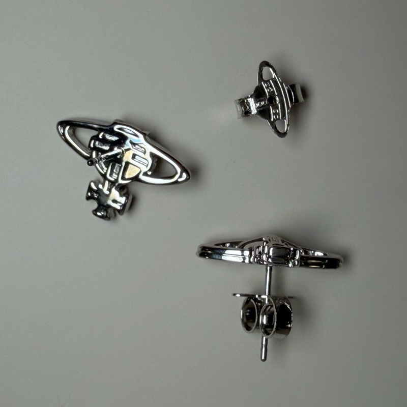 Vivienne Westwood🪐基本款 經典土星 日常耳環Suzie-3