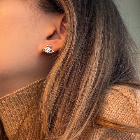 Vivienne Westwood 🪐基本款 耳環 單鑽 Reina