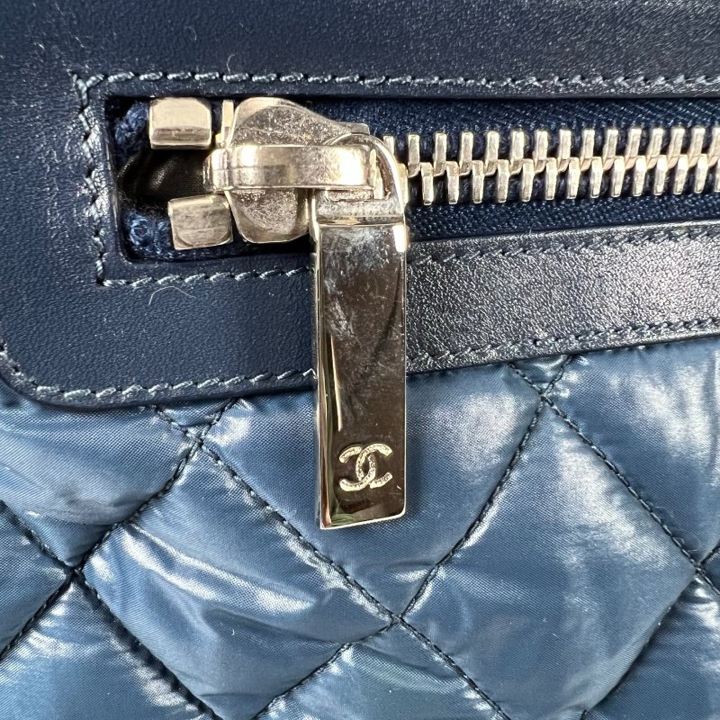 CHANEL 空氣羽絨包 藍 1開-12