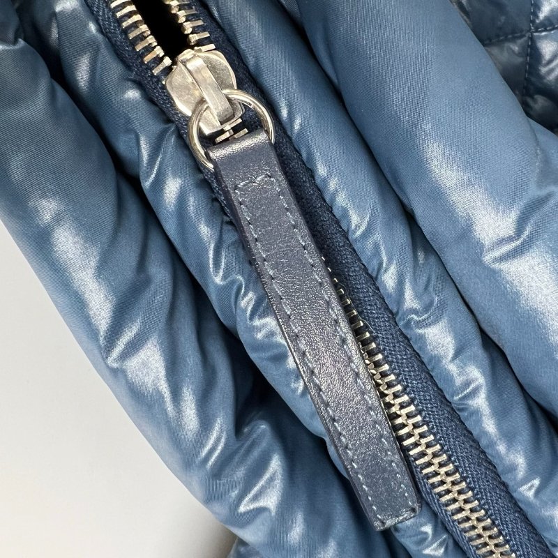 CHANEL 空氣羽絨包 藍 1開-15