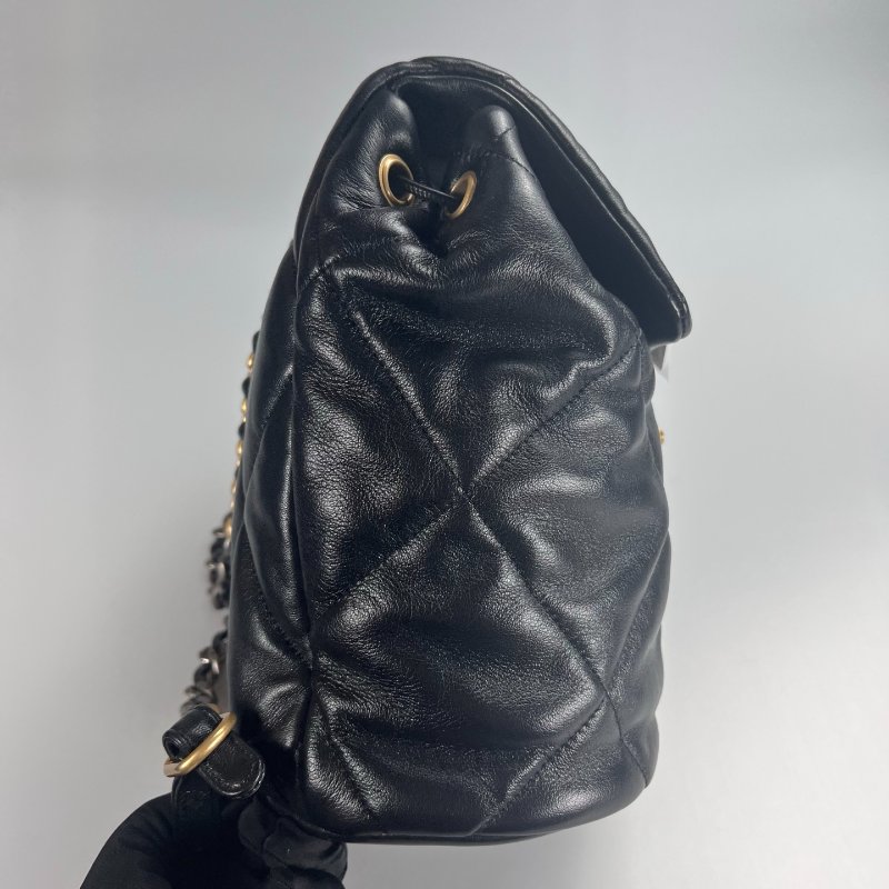 CHANEL 19後背包羊皮黑 AS4223 /晶片款-2