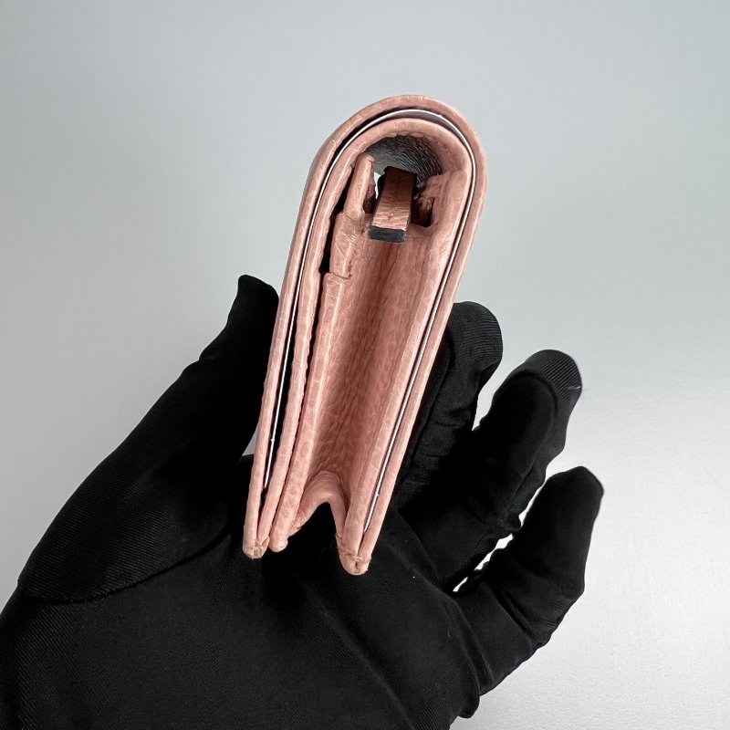 GUCCI 456126 粉色對開短夾-2