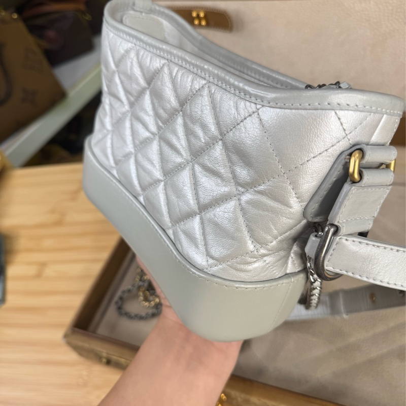 上架中🔑Chanel 珍珠灰菱格小款流浪包-4
