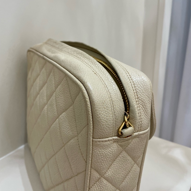 Chanel Vintage 荔枝皮奶茶色金球雕花鏈條包-8