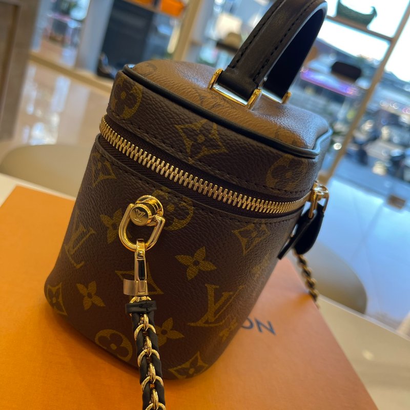 *SHIHNA名牌精品* LV Vanity PM 斜背化妝箱-1