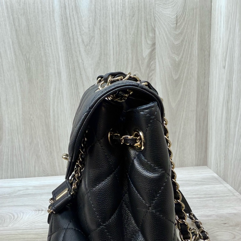 CHANEL黑金粒紋牛皮束口雙口袋後背包AS3290-23