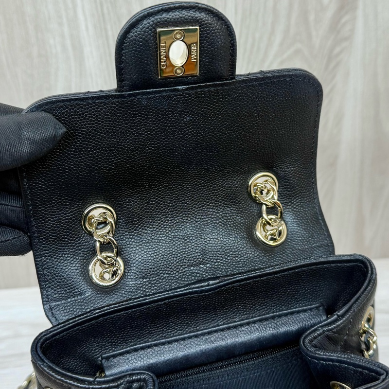 CHANEL黑金粒紋牛皮束口雙口袋後背包AS3290-27