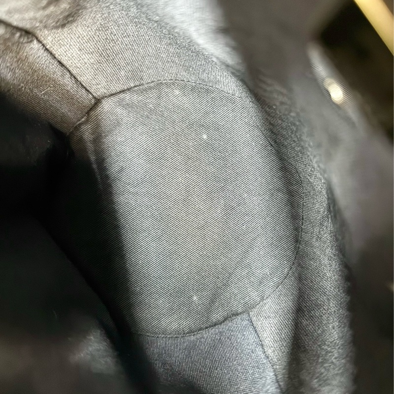 CHANEL黑金粒紋牛皮束口雙口袋後背包AS3290-30