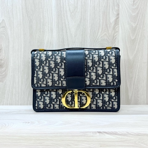 DIOR藍緹花布金釦蒙田30系列側背包M9208UTZQ