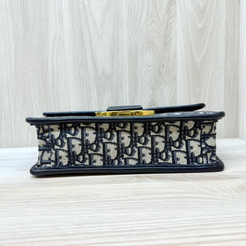 DIOR藍緹花布金釦蒙田30系列側背包M9208UTZQ-4