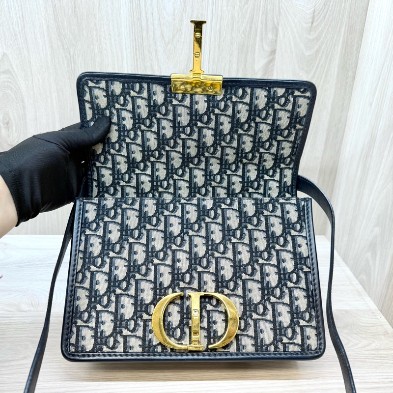 DIOR藍緹花布金釦蒙田30系列側背包M9208UTZQ-5