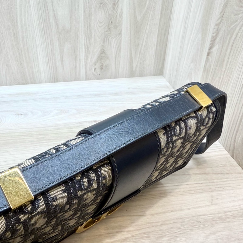 DIOR藍緹花布金釦蒙田30系列側背包M9208UTZQ-20