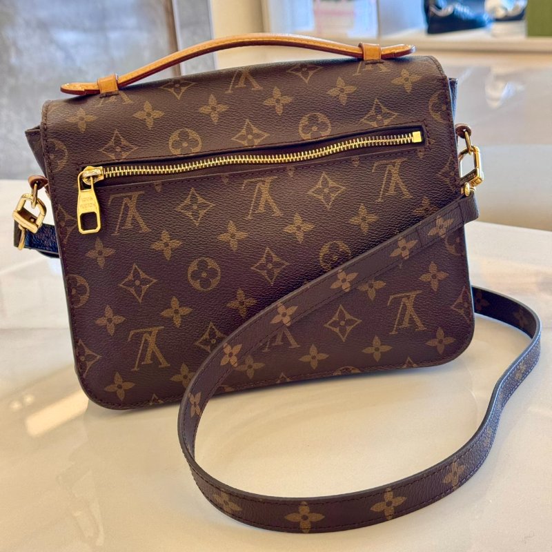 *SHIHNA名牌精品* LV M40780 經典帆布郵差包-2