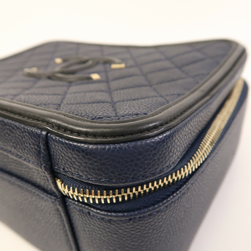 CHANEL 牛皮皮革Filigree Vanity Case金扣手挽肩背兩用袋-4