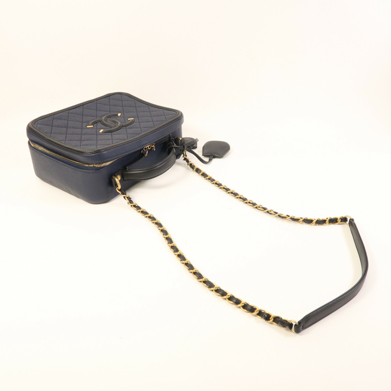 CHANEL 牛皮皮革Filigree Vanity Case金扣手挽肩背兩用袋-9