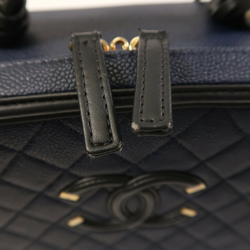 CHANEL 牛皮皮革Filigree Vanity Case金扣手挽肩背兩用袋-20