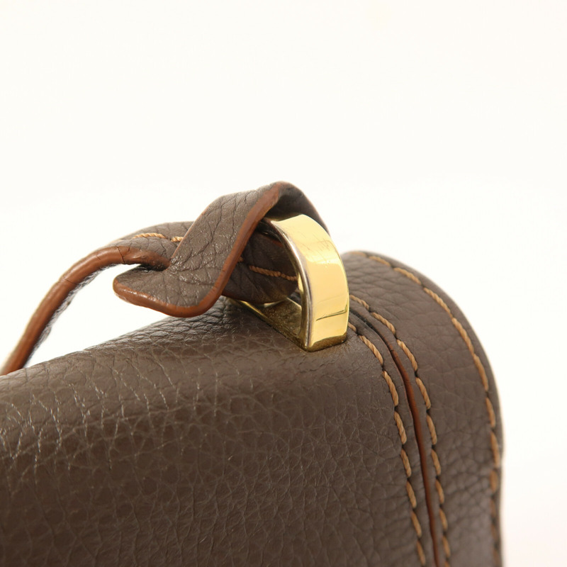 LOEWE 牛皮皮革Barcelona Medium金扣肩背袋-9