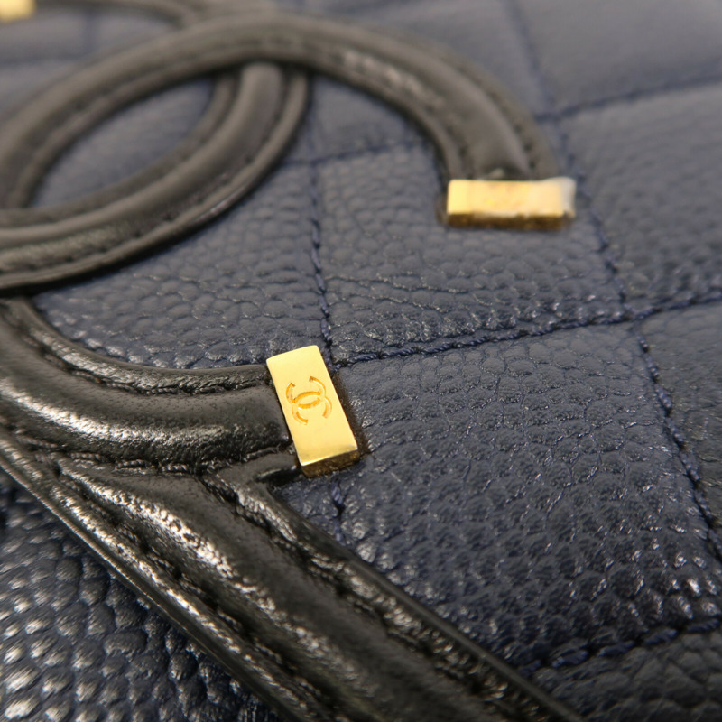 CHANEL 牛皮皮革Filigree Flap金扣鏈帶肩背袋-9