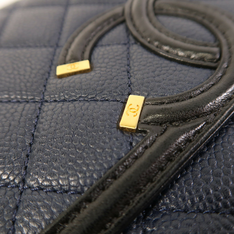 CHANEL 牛皮皮革Filigree Flap金扣鏈帶肩背袋-10