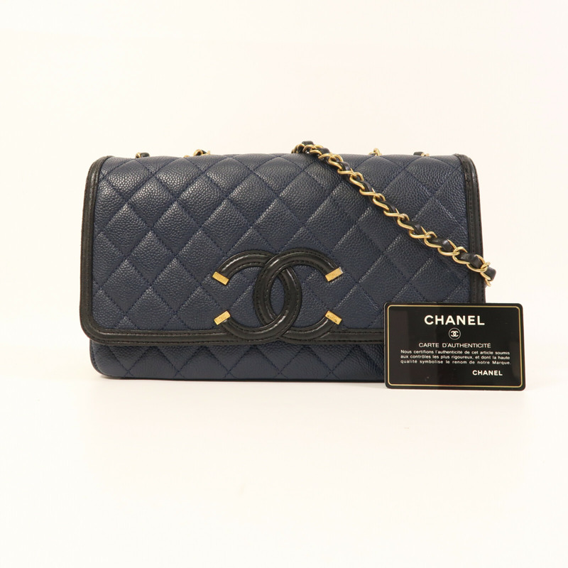 CHANEL 牛皮皮革Filigree Flap金扣鏈帶肩背袋-18