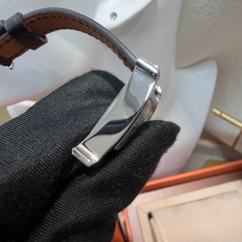 Hermes Heure H Noir small size 25mm 精鋼石英女錶 XB948-5