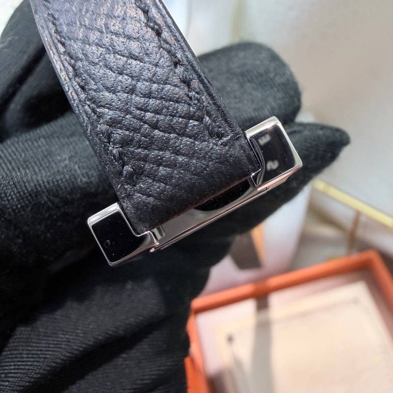 Hermes Heure H Noir small size 25mm 精鋼石英女錶 XB948-6