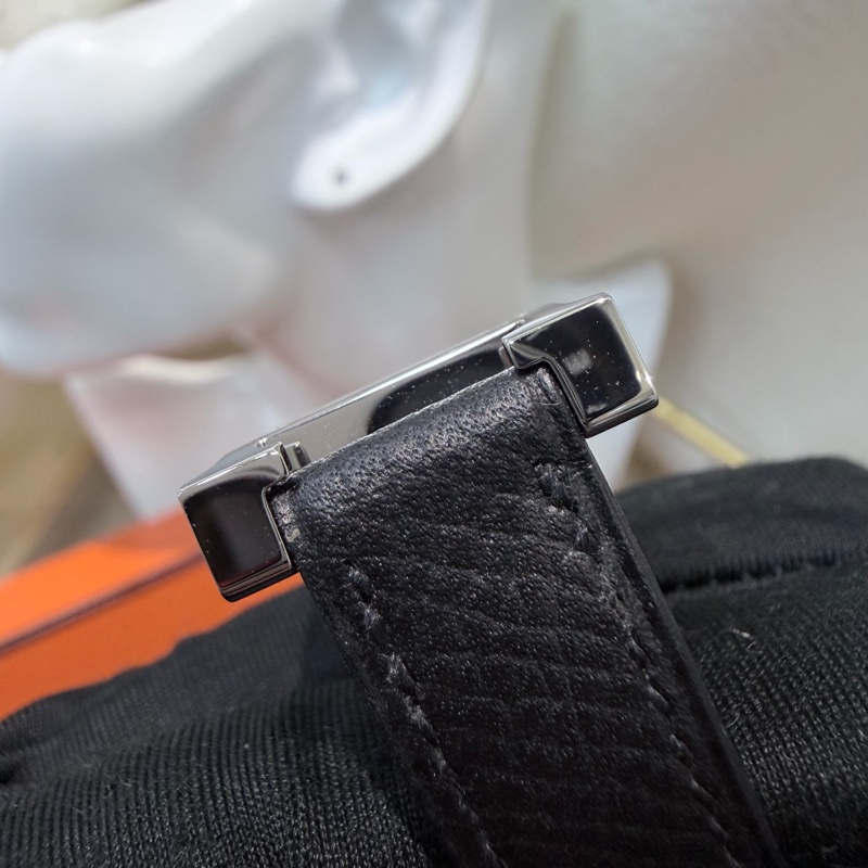 Hermes Heure H Noir small size 25mm 精鋼石英女錶 XB948-7