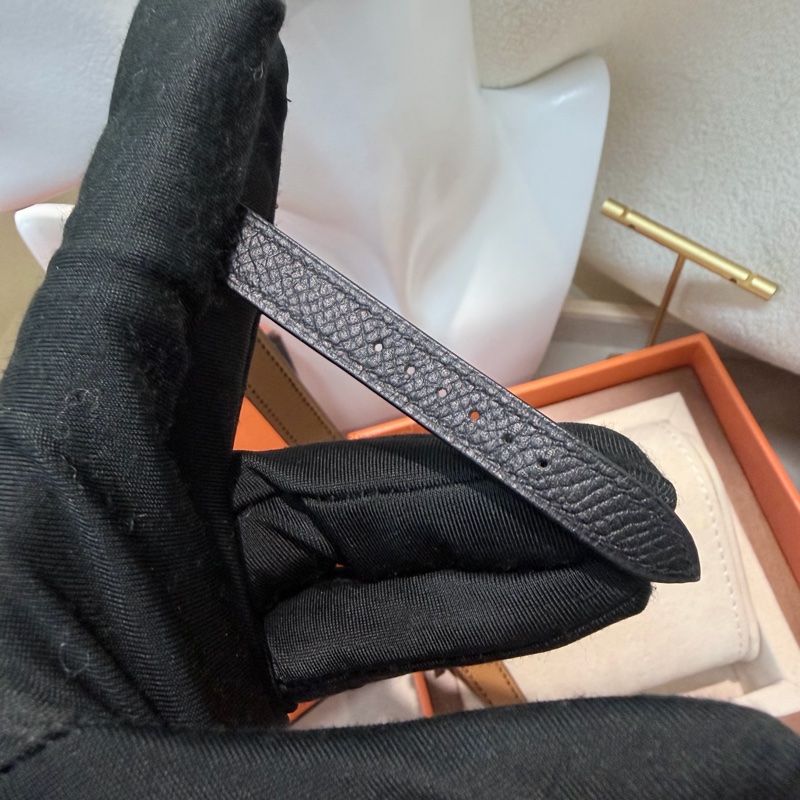 Hermes Heure H Noir small size 25mm 精鋼石英女錶 XB948-11