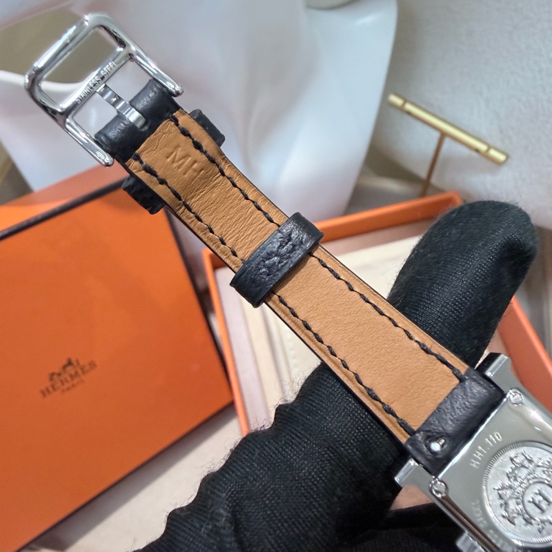 Hermes Heure H Noir small size 25mm 精鋼石英女錶 XB948-12