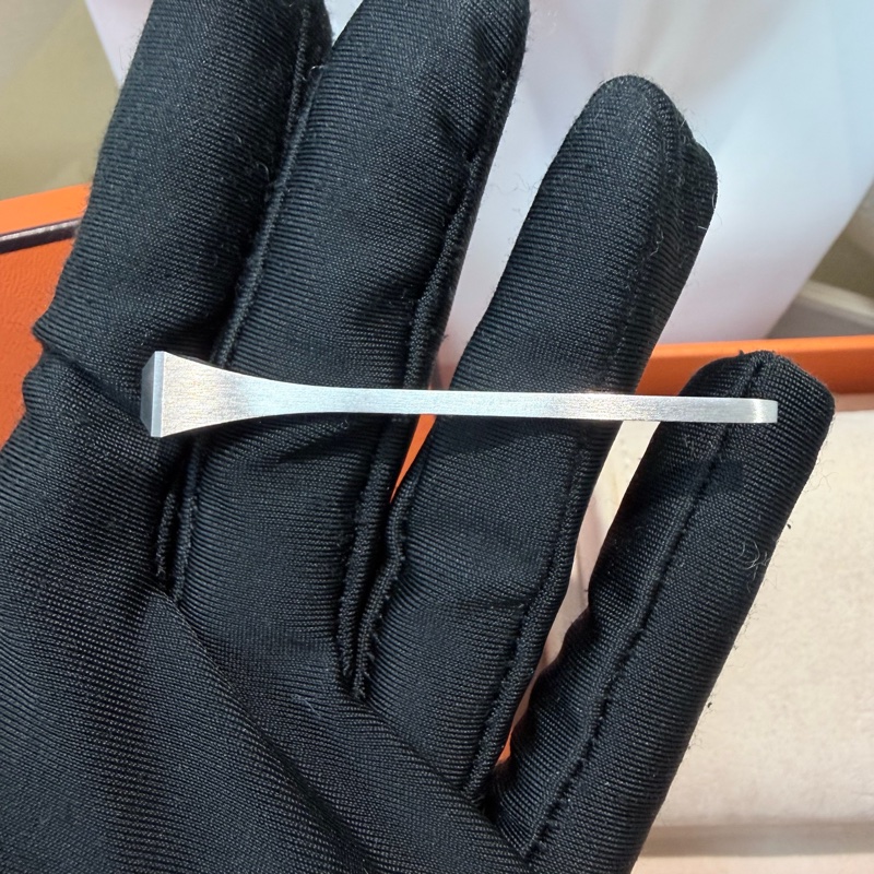 Hermes Heure H Noir small size 25mm 精鋼石英女錶 XB948-21