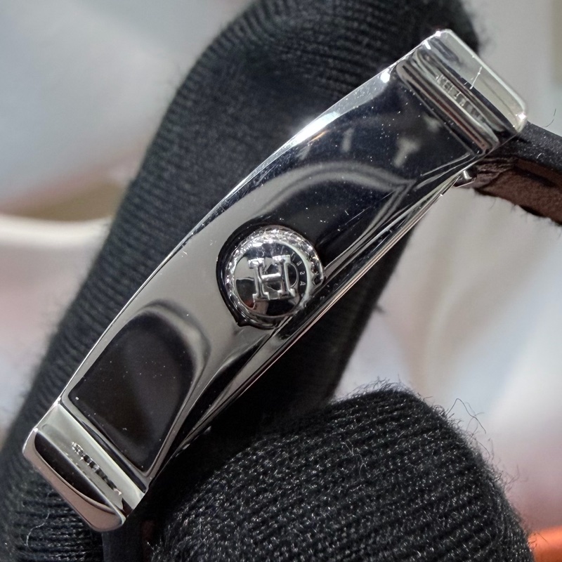 Hermes Heure H Noir small size 25mm 精鋼石英女錶 XB948-24