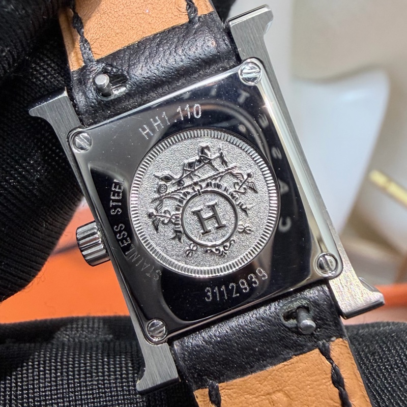 Hermes Heure H Noir small size 25mm 精鋼石英女錶 XB948-28