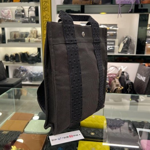 東區正精品㊣HERMES HERLINE 深灰色帆布H LOGO釦子拉鍊手提包公事包帆布包電腦包後背包小款 RZ6132-1