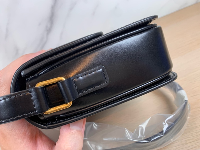 Celine Triomphe凱旋門 黑金 小號 斜背包 肩背包-2