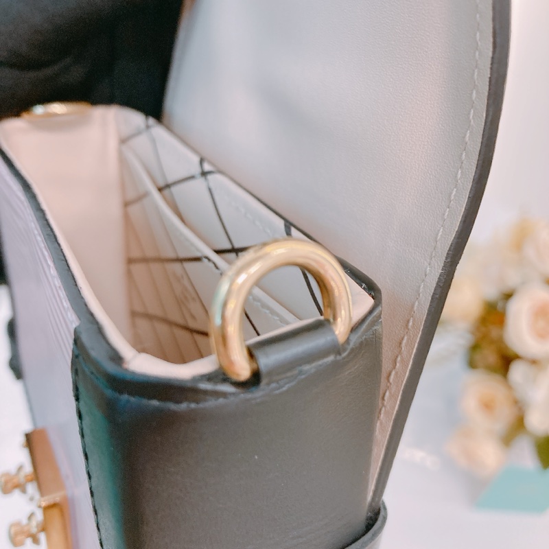 MS0470 LOUIS VUITTON 路易威登樹皮紋硬盒子電話鍊帶包包VERTICAL TRUNK POCHETTE EPI CALFSKIN-15