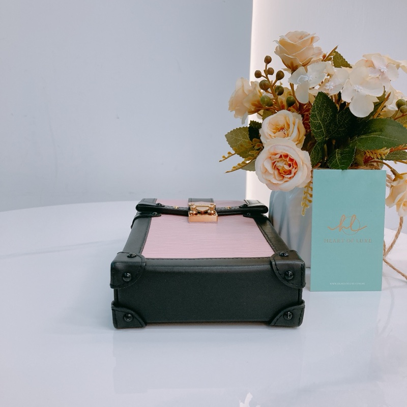 MS0470 LOUIS VUITTON 路易威登樹皮紋硬盒子電話鍊帶包包VERTICAL TRUNK POCHETTE EPI CALFSKIN-29