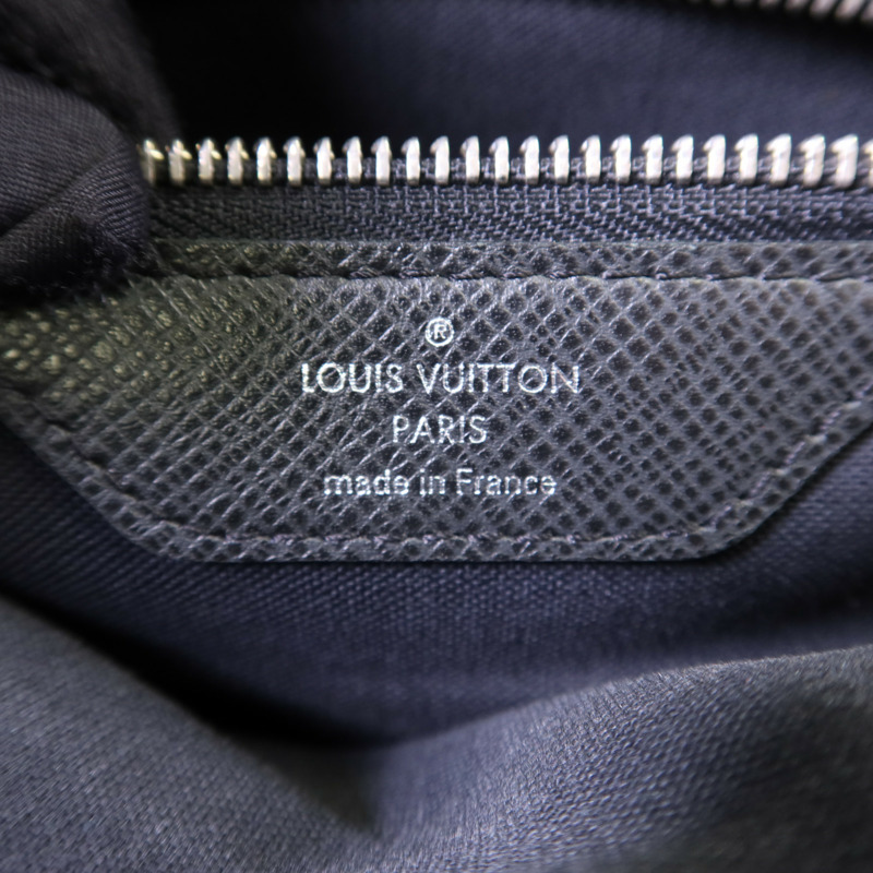 LOUIS VUITTON Taiga Roman MM銀扣肩背袋-6