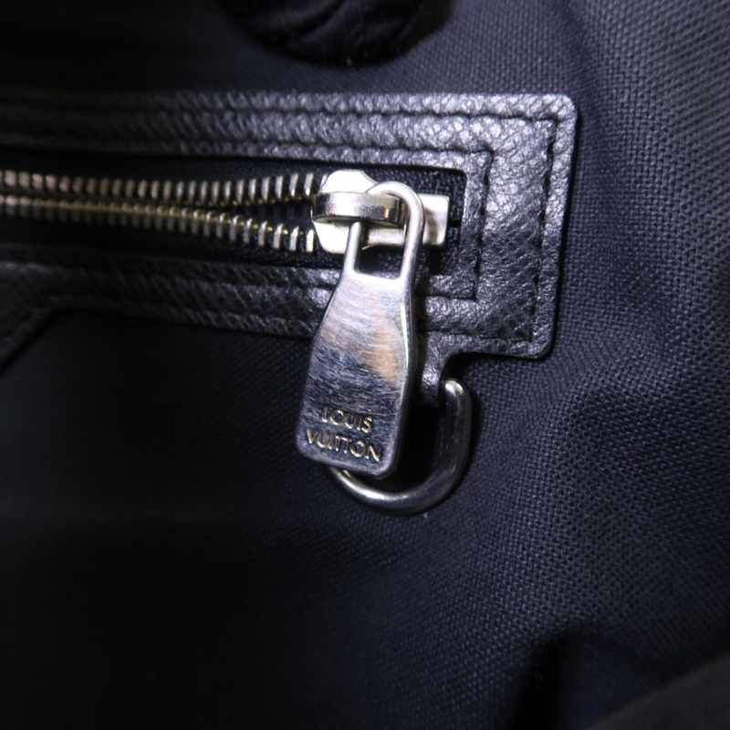 LOUIS VUITTON Taiga Roman MM銀扣肩背袋-8