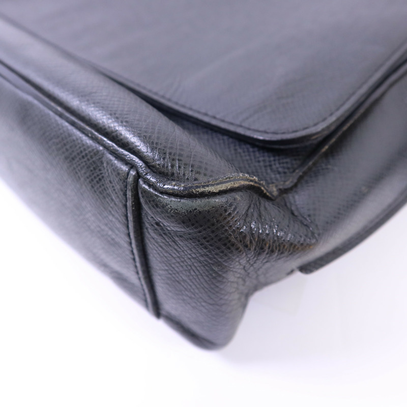 LOUIS VUITTON Taiga Roman MM銀扣肩背袋-12