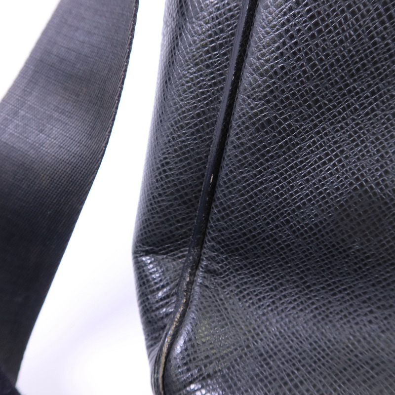 LOUIS VUITTON Taiga Roman MM銀扣肩背袋-20