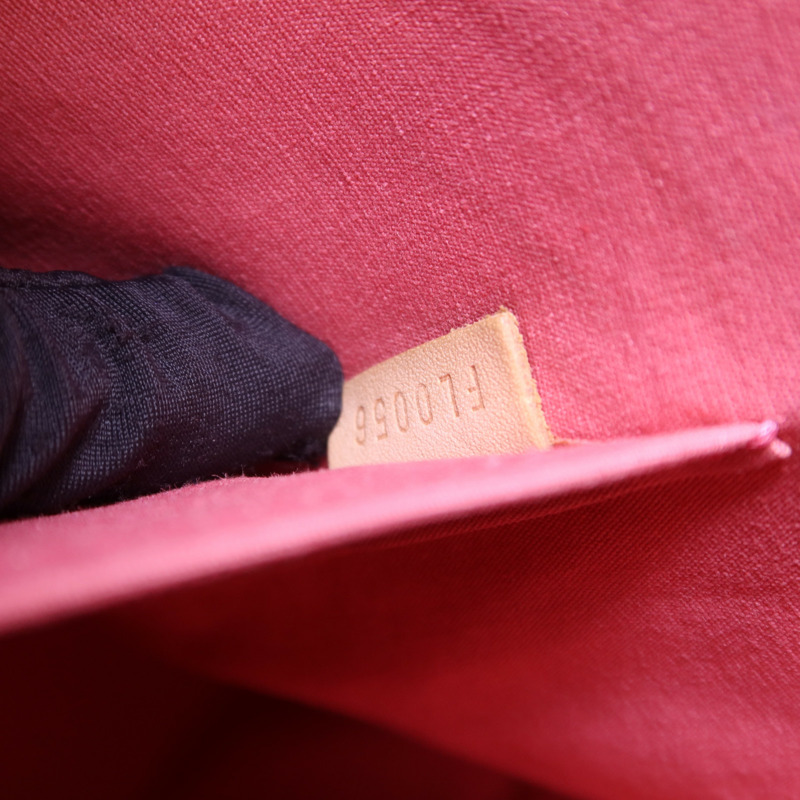 LOUIS VUITTON Vernis Brentwood金扣肩背袋-7