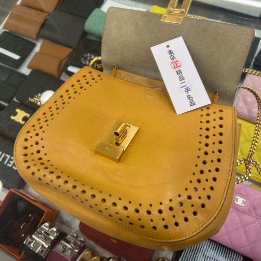 東區正精品㊣Chloe Drew 駝色全皮洞洞金扣小豬包斜背包 RZ3965-2