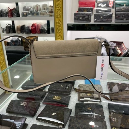 東區正精品㊣Chloe Faye 飛兒包大象灰色小型斜背包肩背包RZ2036-9