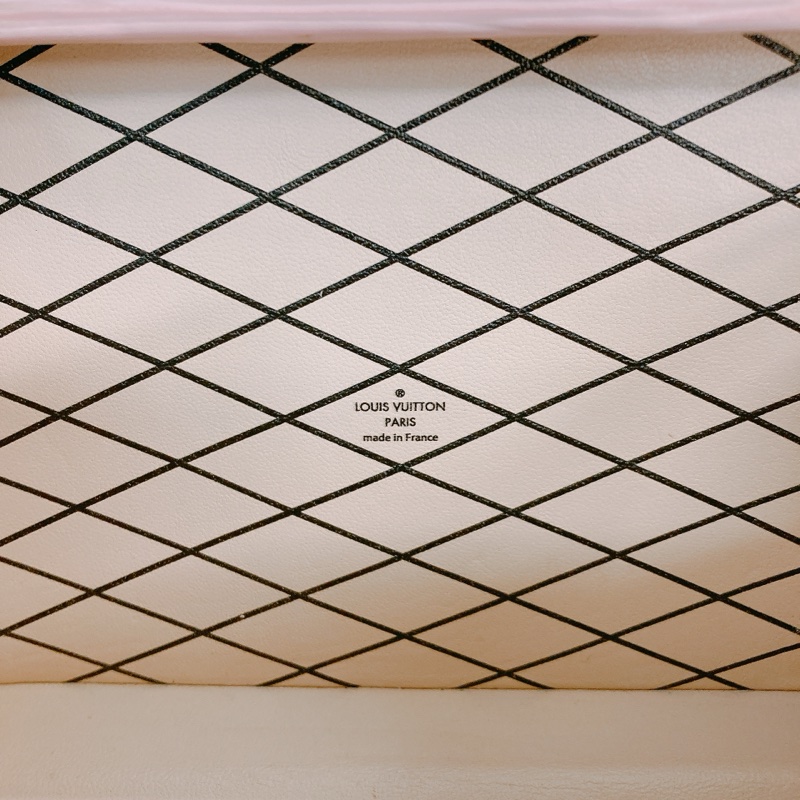 MS0471 LOUIS VUITTON 路易威登經典硬盒子樹皮紋肩帶包包TRUNK CLUTCH EPI CALFSKIN-13