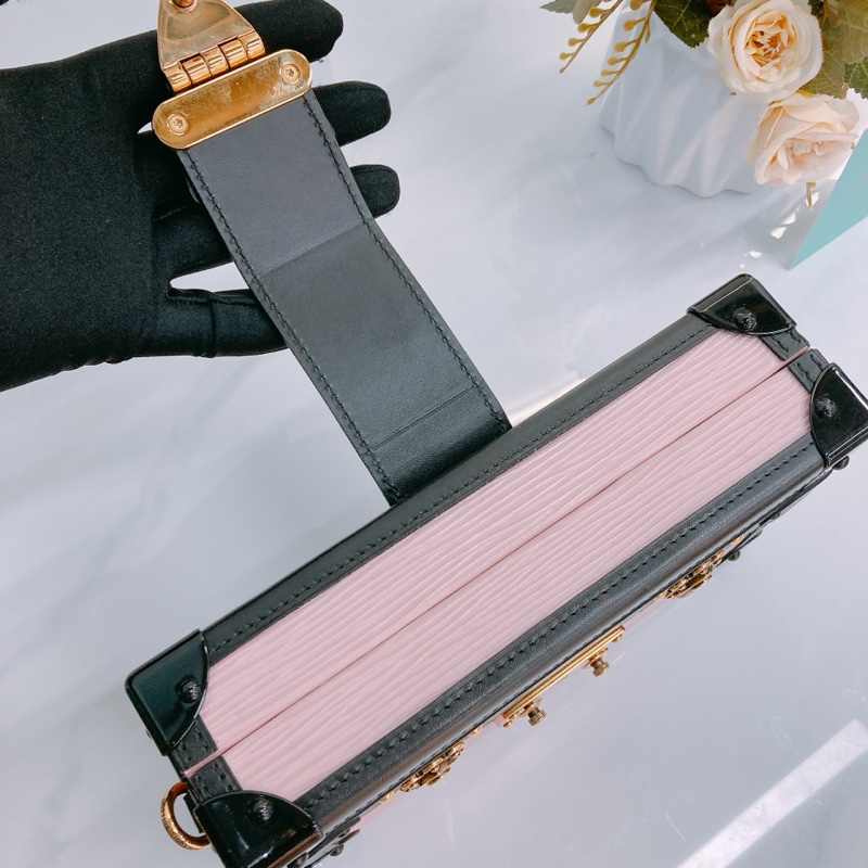 MS0471 LOUIS VUITTON 路易威登經典硬盒子樹皮紋肩帶包包TRUNK CLUTCH EPI CALFSKIN-15