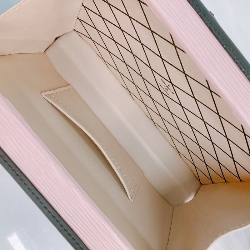 MS0471 LOUIS VUITTON 路易威登經典硬盒子樹皮紋肩帶包包TRUNK CLUTCH EPI CALFSKIN-20