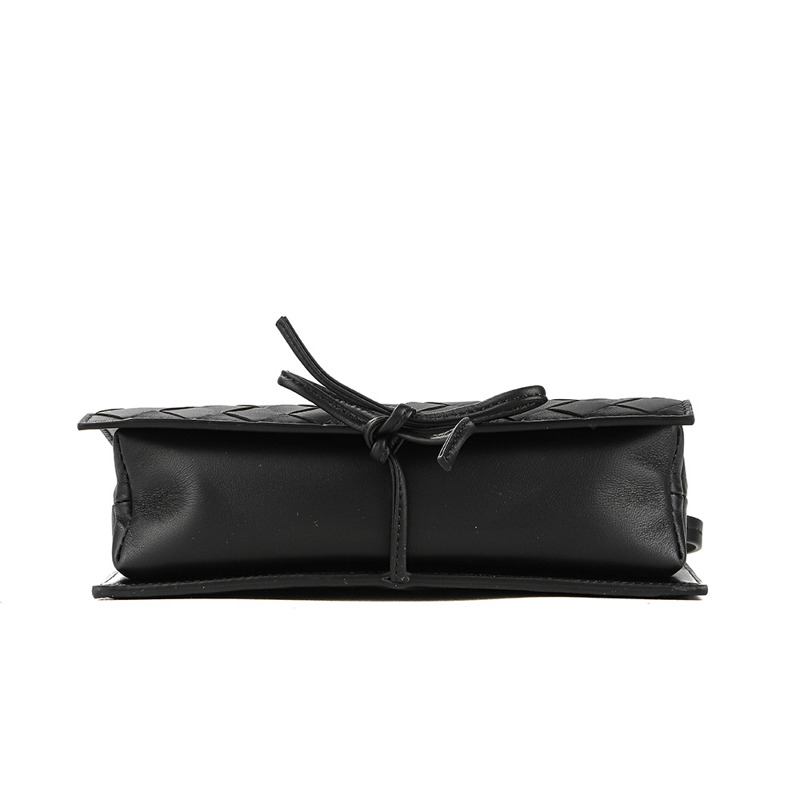 BOTTEGA VENETA 24SS 女士斜背包-8