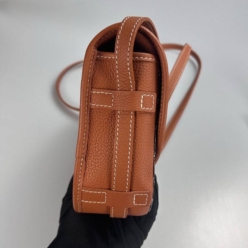 GOYARD   焦糖色經典老花馬鞍包-2